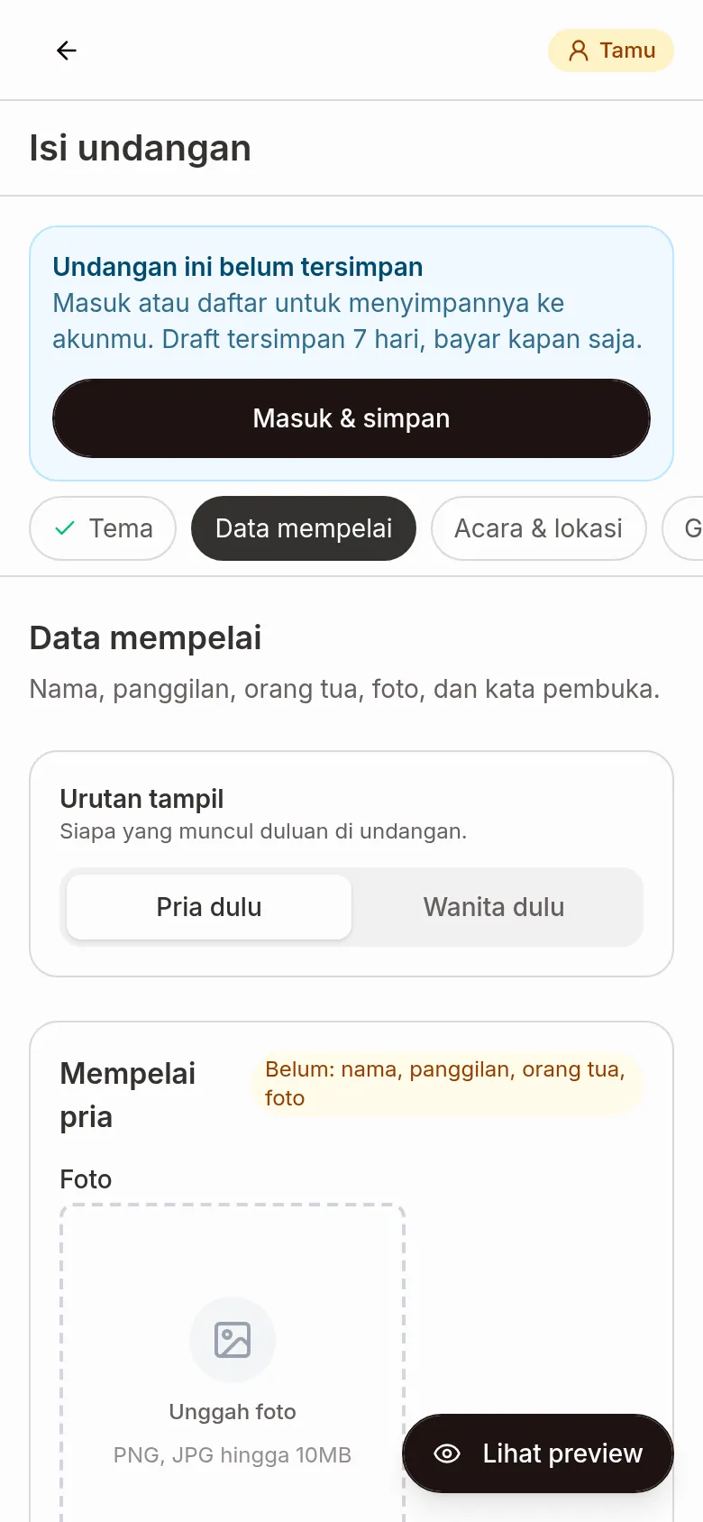 Isi undangan mode tamu berisi bar Kembali ke katalog dengan lencana Tamu, banner Undangan ini belum tersimpan dengan tombol Masuk &amp; simpan, dan formulir Data mempelai